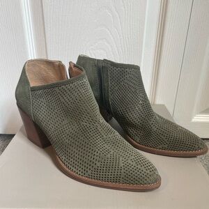Lucky Brand Zeshia Bootie